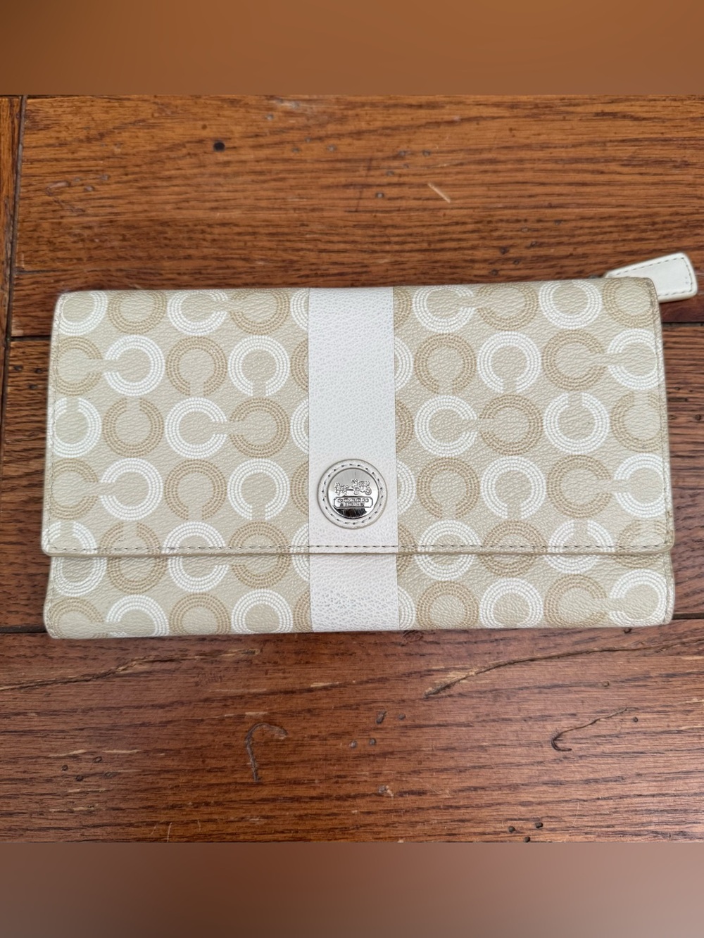 Coach Waverly Cream/Khaki  Large CC Logo Wallet Clutch Silver Hardware